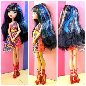 WELCOME TO MONSTER HIGH DOLL CLEO DE NILE